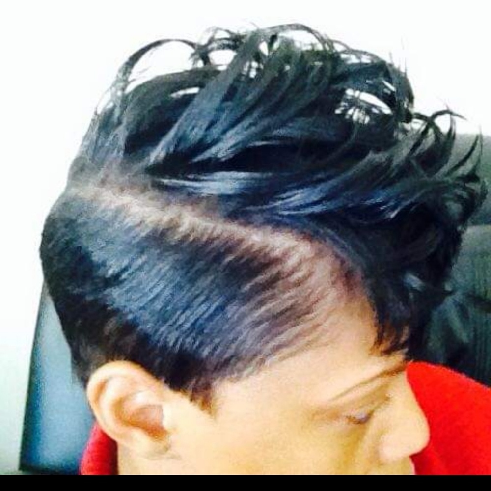 Meet your Posher, Denita